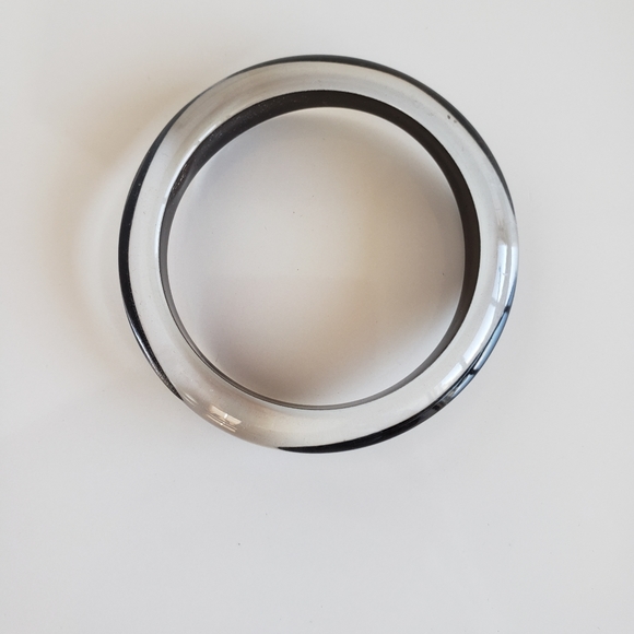 Acrylic bracelet - Picture 3 of 4